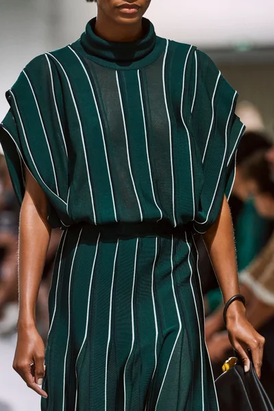 Look 115